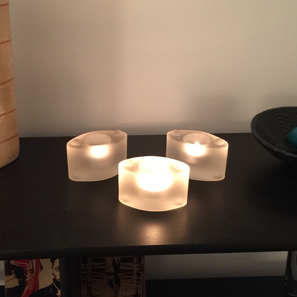 Frosted set of 3 tea light candle holders new $28